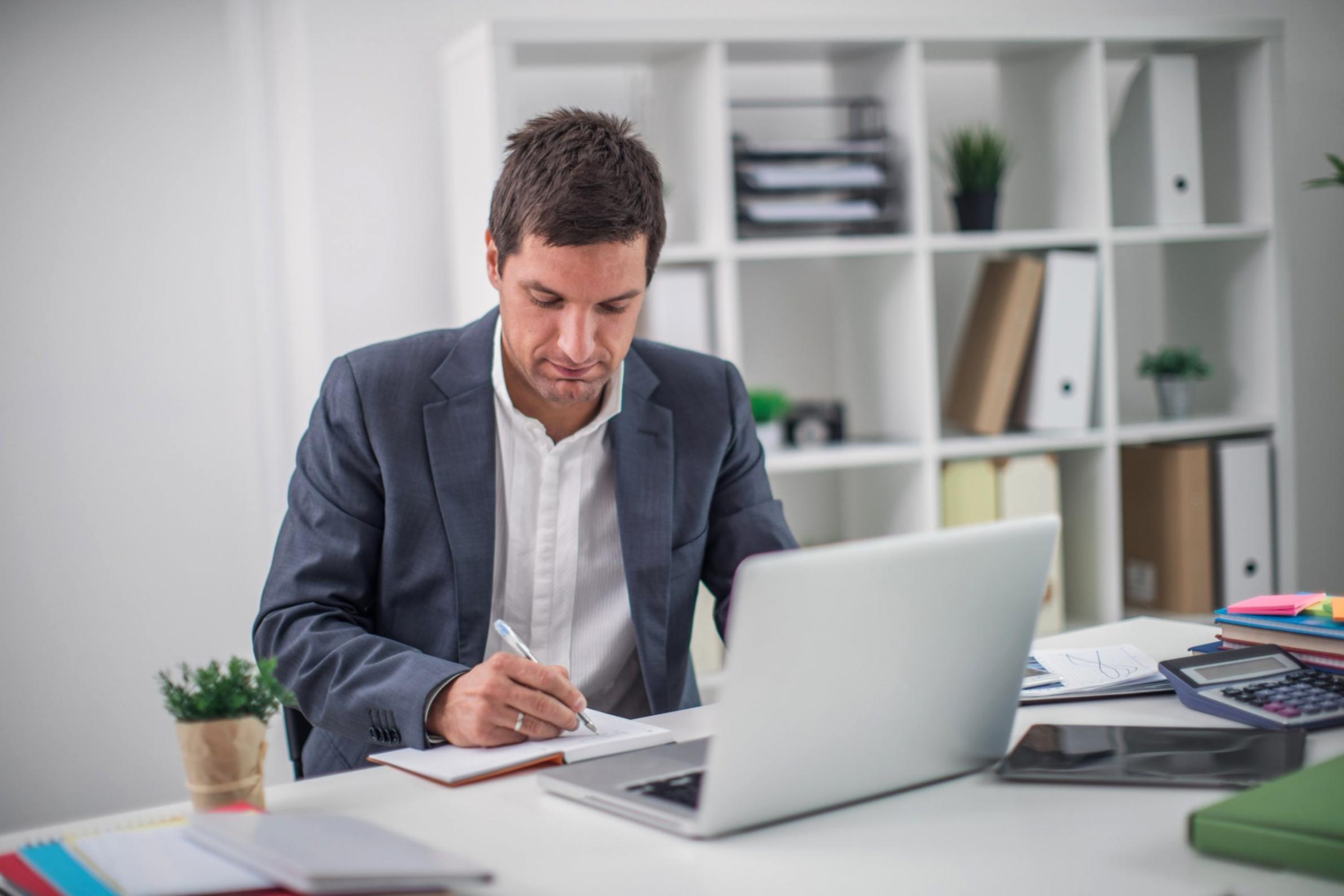 Analiză detaliată a tehnicilor SEO pentru optimizare completă